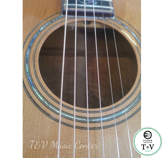 Acoustic Guitar A032 D-45( Martin )