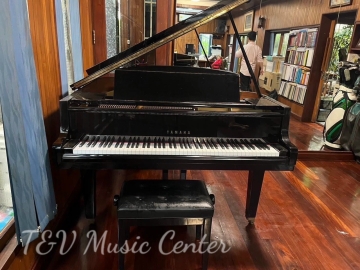 Grand Yamaha G2E