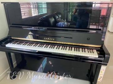 Yamaha U300S