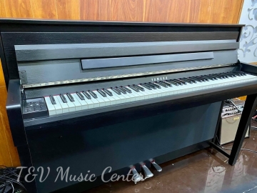 Yamaha CLP-685