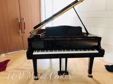 Grand Yamaha C2