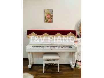 Yamaha U1 WH