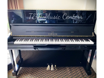 Yamaha U1J PE