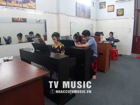 Lớp Học Tại T&V MUSIC 
