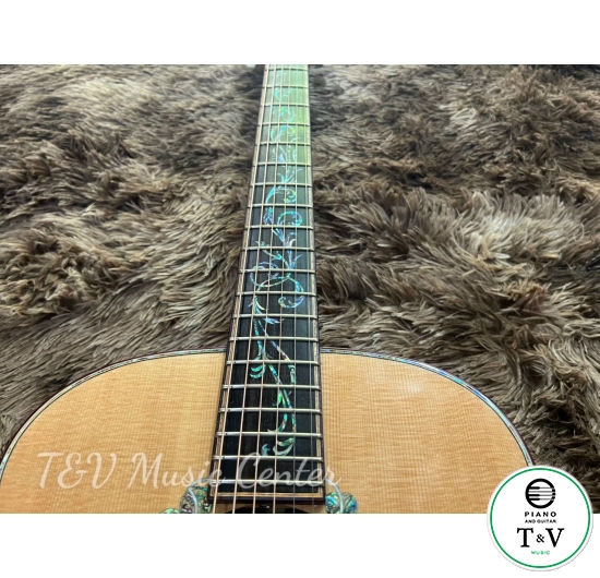 Guitar Acoustic A0102